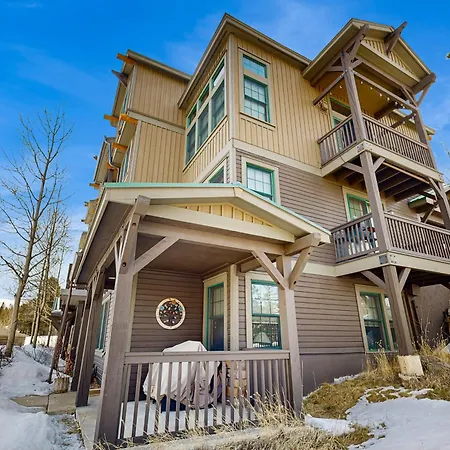 Bluebird Skies Granby Exterior photo